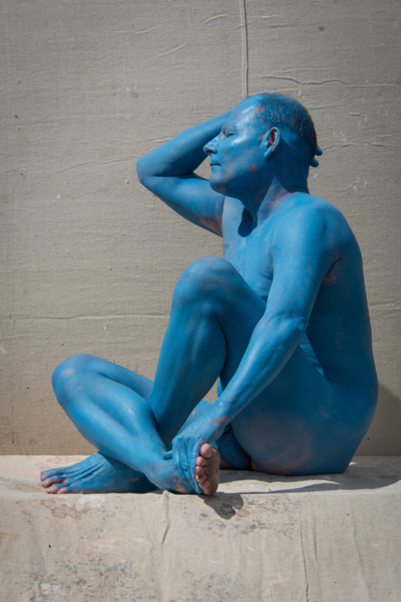 Main image for Landlord turns blue in honour of artist