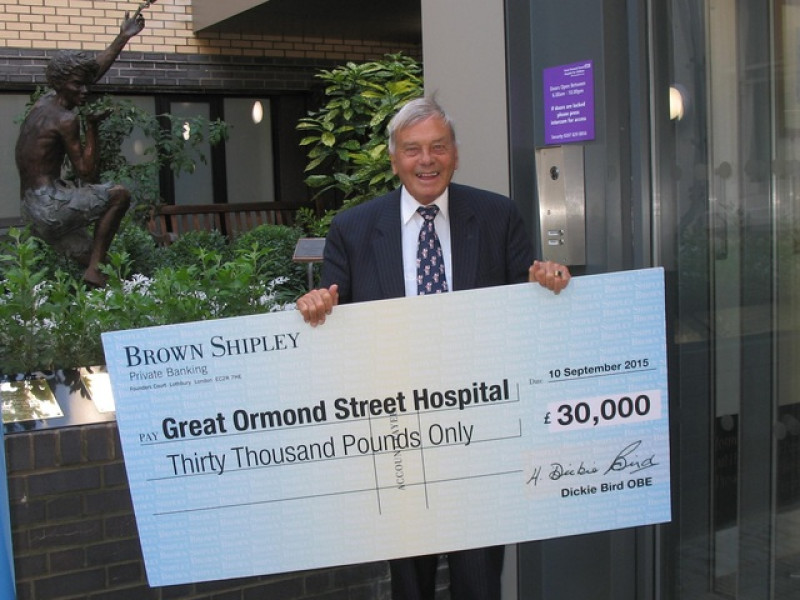 Main image for Dickie Bird makes huge donation to children's hospital
