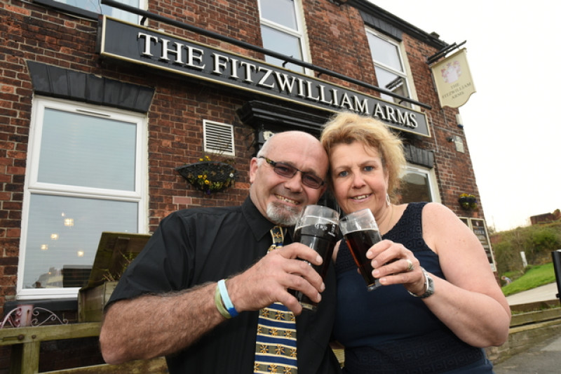 Main image for Customers wave farewell to popular publicans