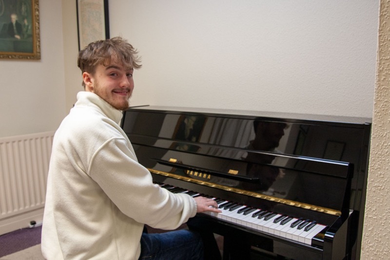 Main image for Dedication pays off for young pianist