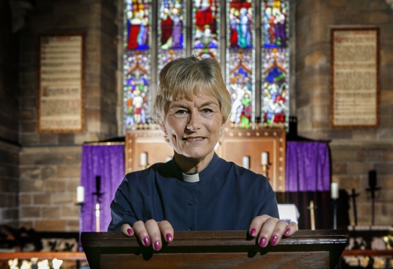 Main image for Popular parish vicar steps down