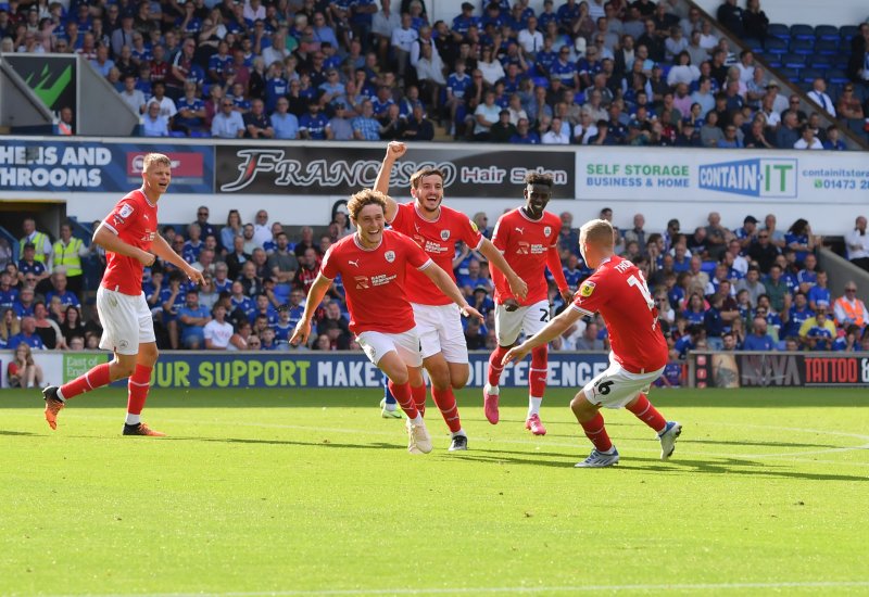 Main image for Gutsy Reds draw 2-2 at Ipswich
