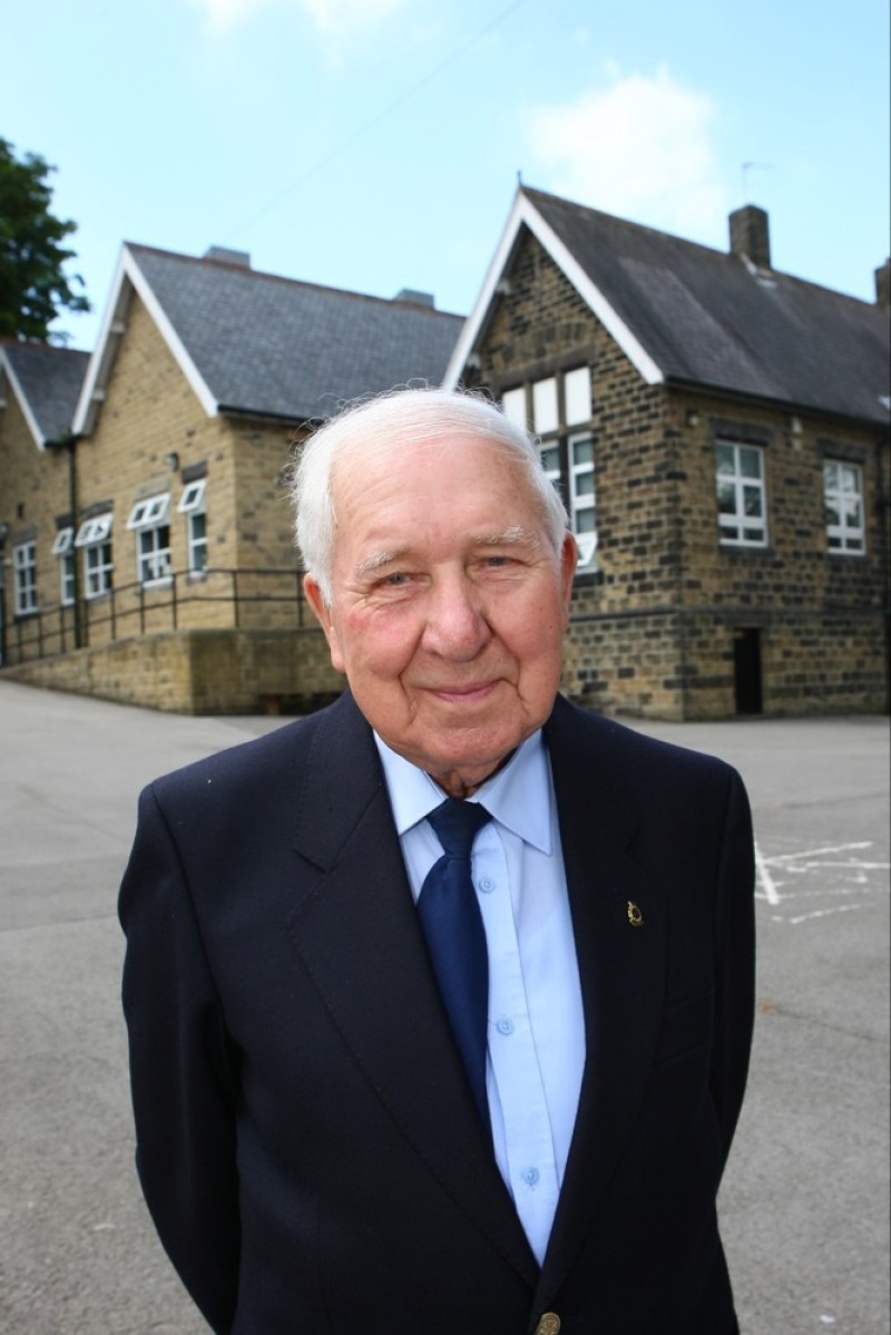 Main image for Tributes to ex councillor