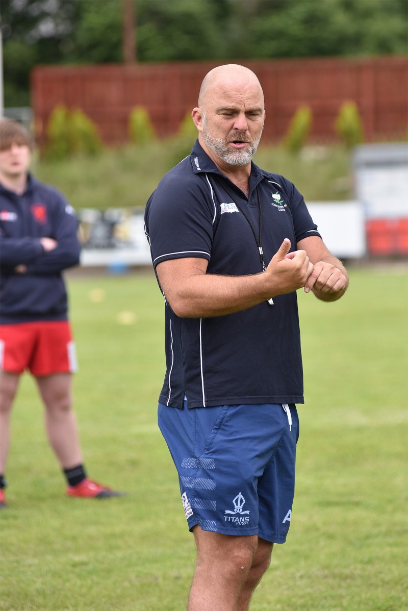 Main image for Rugby coach Posa leaves Barnsley for Sheffield with perfect record
