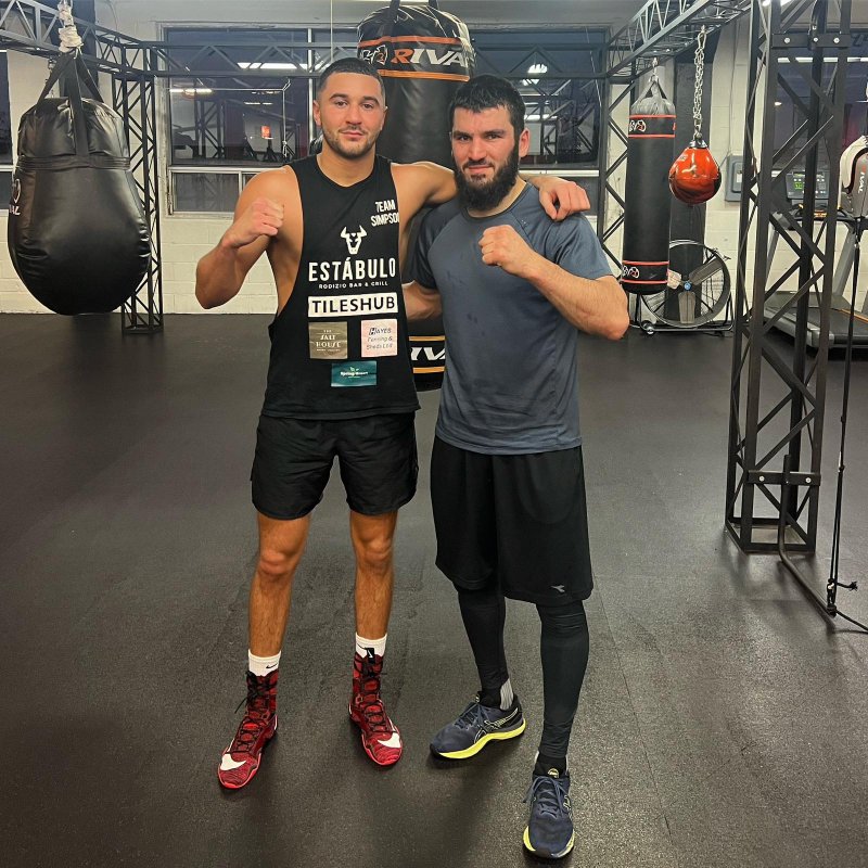Main image for Simpson spars Beterbiev and wants to also get to top level