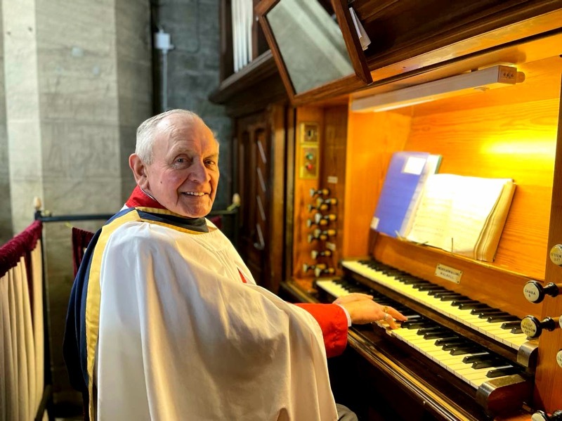 David Matthews at the organ.