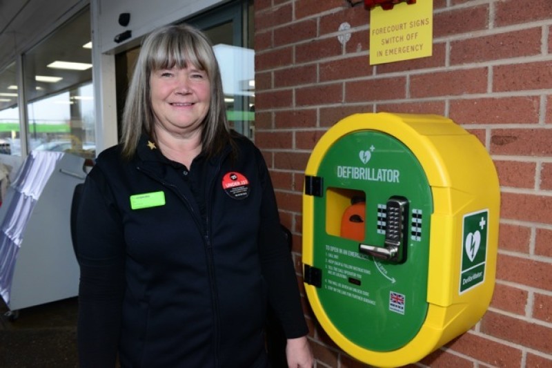 Main image for Lifesaving defibrillator installed at convenience store