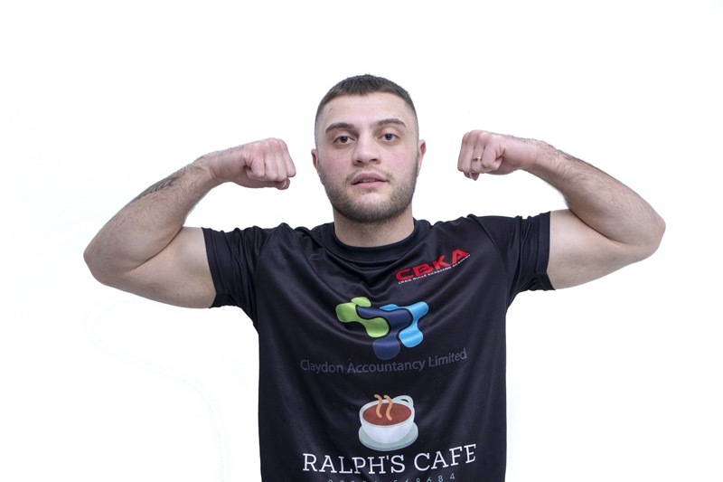 Main image for Cage fighter vows to put town on the map