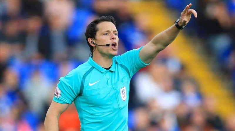 Main image for Referee Darren receives international call-up