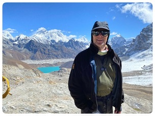Grandfather embarks on 180-mile trek Image