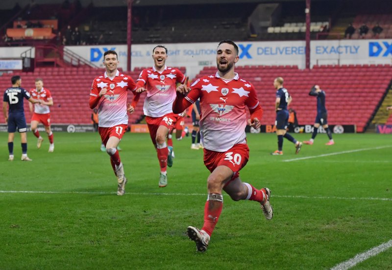 Main image for Late Phillips brace stuns Orient