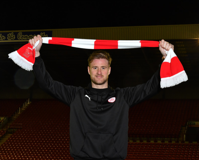 Main image for Mills joins the Reds