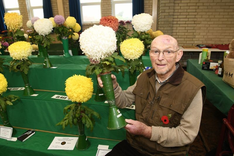 Main image for Award-winning gardener dies, age 84