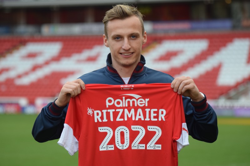 Main image for Ritzmaier happy to see familiar faces at Oakwell 