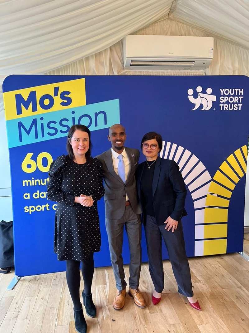 MP Stephanie Peacock with Shadow Secretary of State for Culture, Media and Sport Thangam Debbonaire  and Sir Mo Farah.
