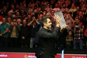 Main image for Snooker stars return to Metrodome