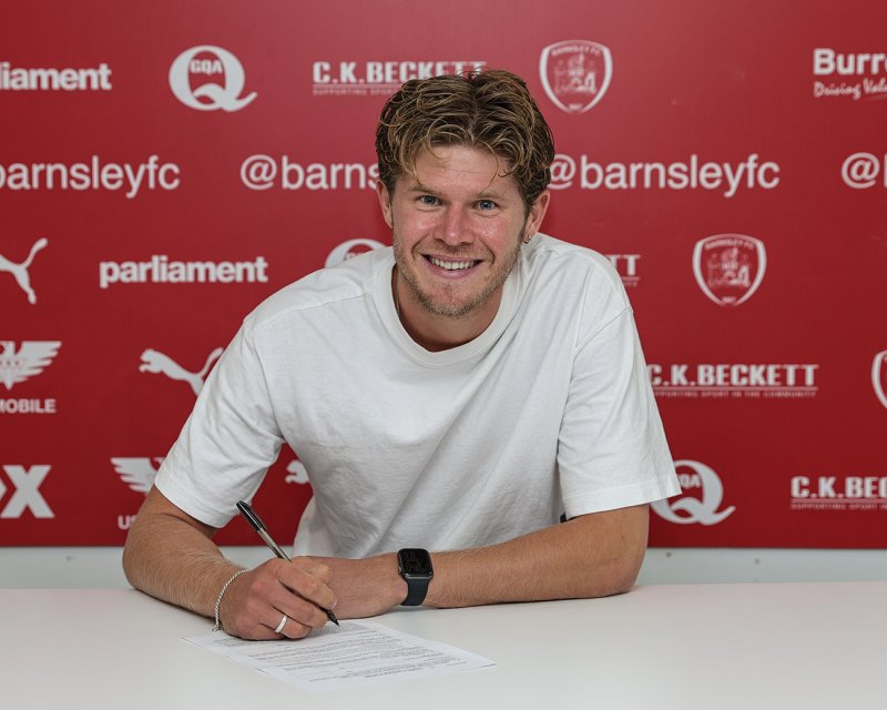 Main image for Reds sign 'keeper Killip