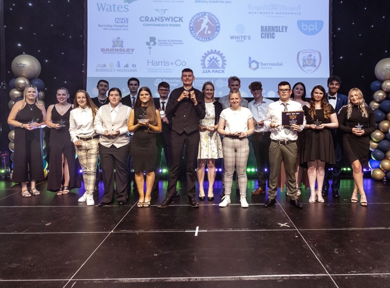 SPECIAL STUDENTS: The award-winning college students at last Thursday’s awards ceremony.