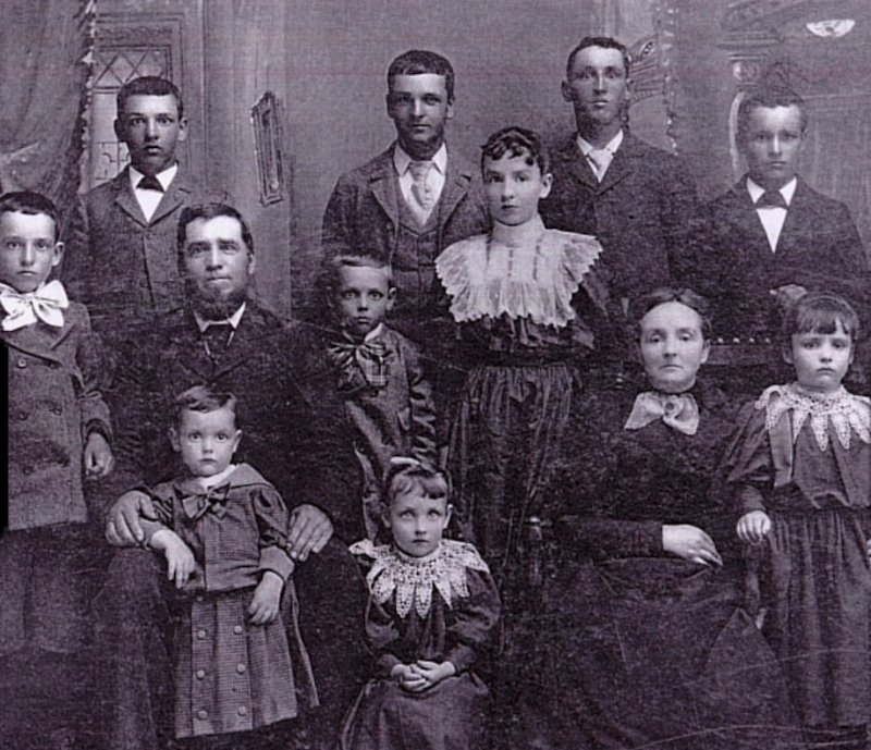 The family of George Eaton Yoxall and Elizabeth Tizra Farr, 1850-1940