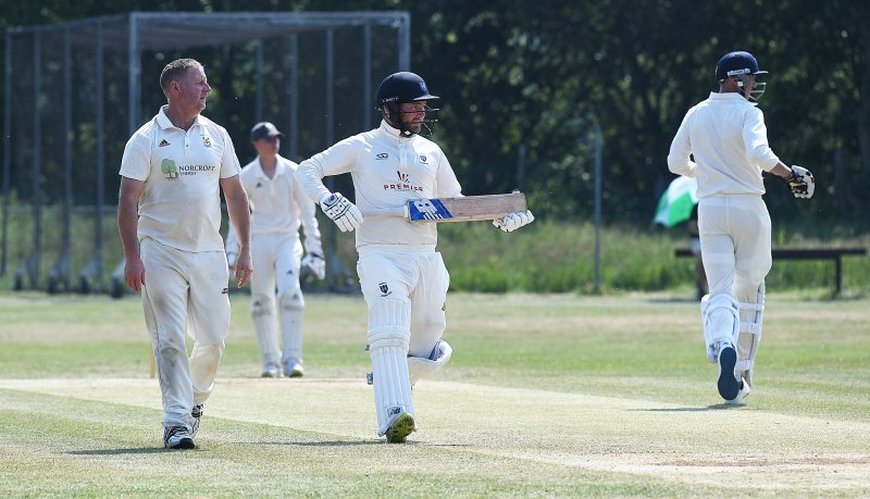 Main image for South Yorkshire League Cricket: Two Higham tons
