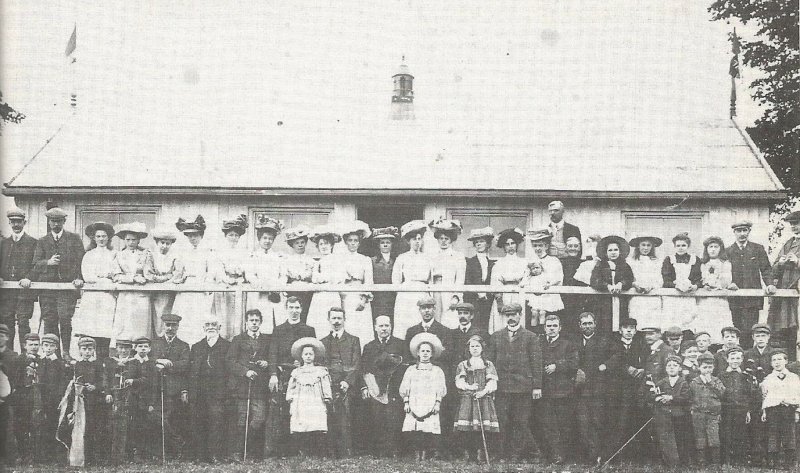 The golf clubhouse official opening near the first tee. The course was closed in 1913 and is now covered by Royd Moor Reservoir