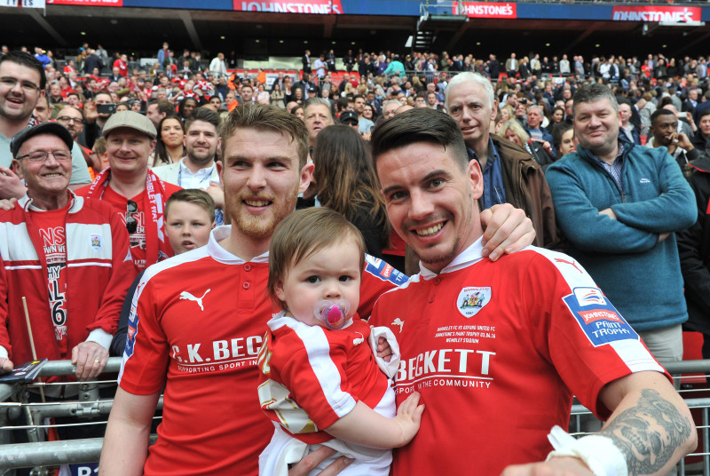 Main image for Hammill hopes for another Oakwell spell after isolating with daughter 