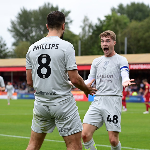 Hourihane explains dropping Connell and Phillips Image