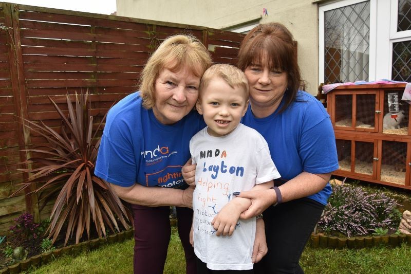Main image for Fundraiser in memory of postman raises almost £3,000