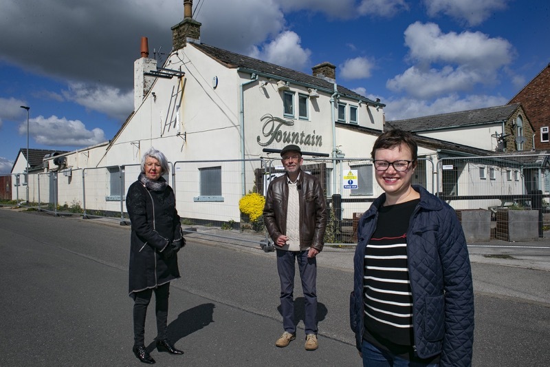 Main image for Pub plan praised by locals as green light is given