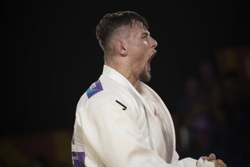 Main image for Lachlan reaches 3rd round at worlds