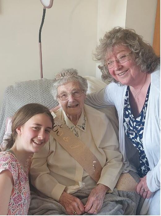 100-year-old Sadie Bonds with daughter Janet and granddaughter Eilidh.