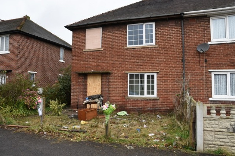 Main image for Investigation after man dies in house fire