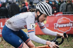 Main image for Fifth place for cyclocross starlet Imogen in France