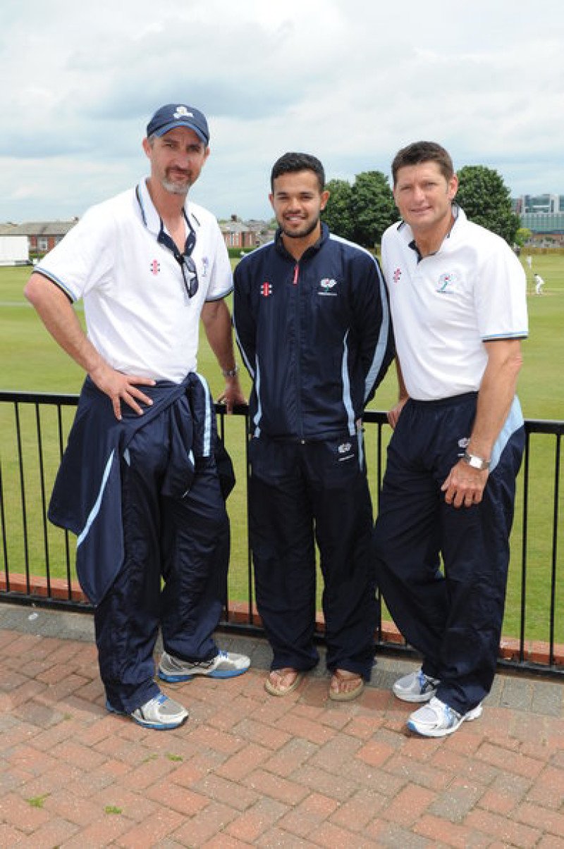 Azeem Rafiq, centre, with Martyn Moxon, right, and Jason Gillespie
