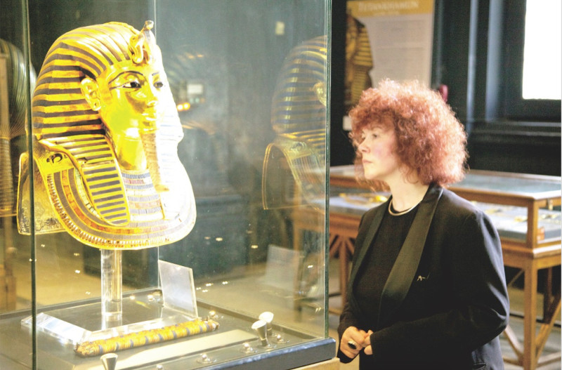 Main image for Egyptologist Joann back in Barnsley