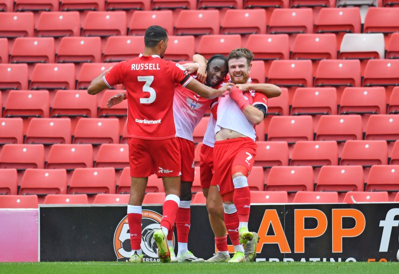 Main image for Cole's brace gives Barnsley three points