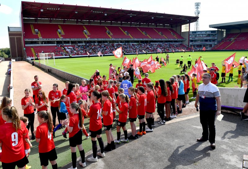 Main image for More than 2,000 fans watch Barnsley women make history