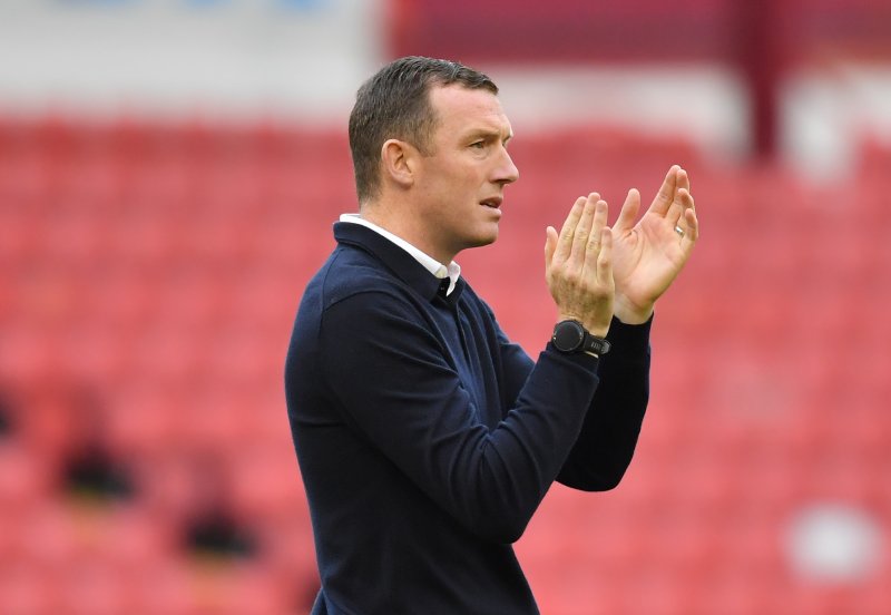 Main image for Barnsley boss Collins praises team and gives Styles update